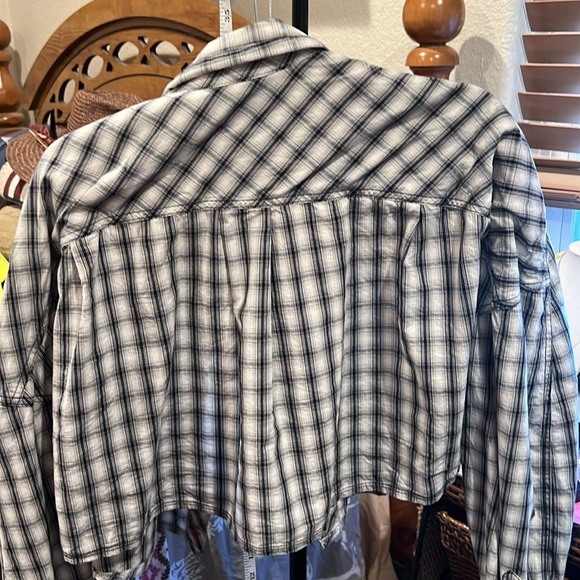 BDG by Urban Outfitters Corey Button Down Crop Plaid EUC! LIKE NEW!!! - Picture 15 of 15